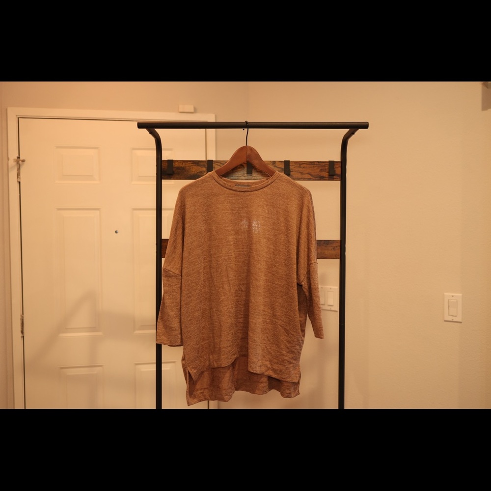“Primark” Beige high-low 3/4 sleeve sweater